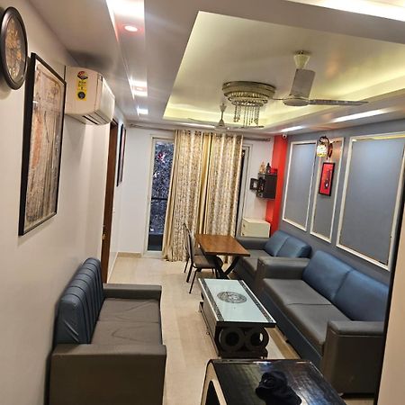 Vinanda Home Stay New Delhi Bagian luar foto