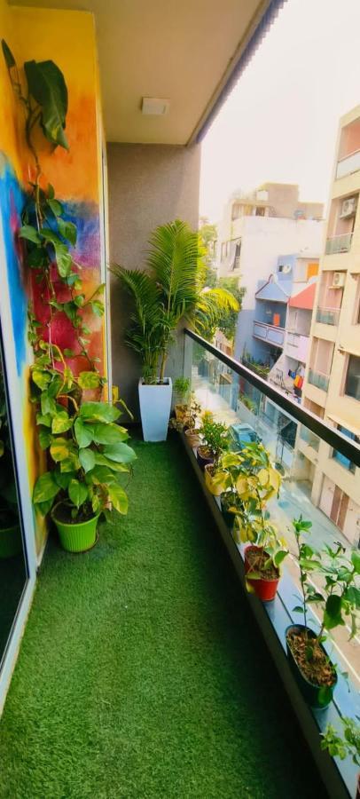 Vinanda Home Stay New Delhi Bagian luar foto