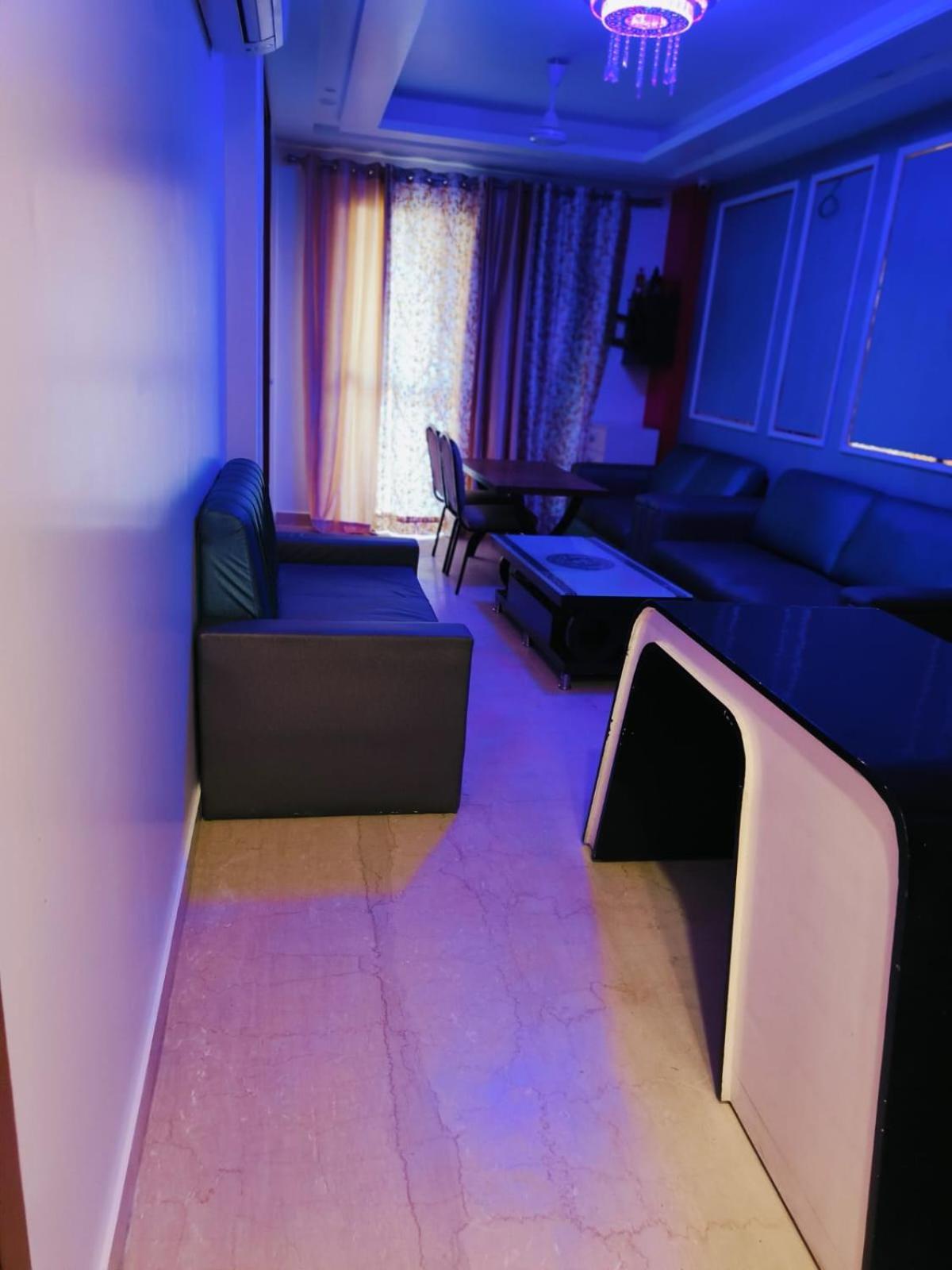 Vinanda Home Stay New Delhi Bagian luar foto